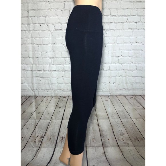 LYSSE NWT Lycra stretch slimming capri Small - Picture 2 of 3